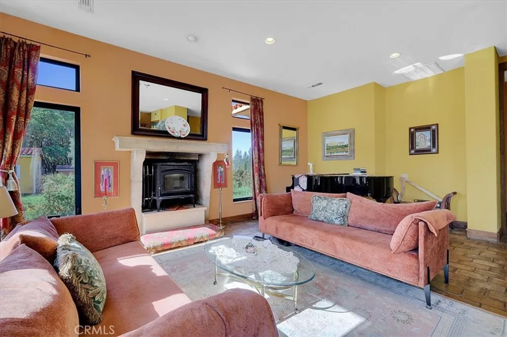 9735 Stackhouse Lane Oregon House, CA 95962