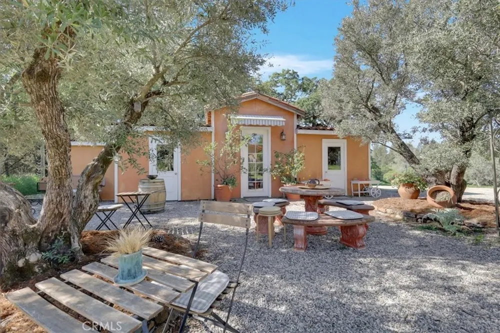 9735 Stackhouse Lane Oregon House, CA 95962