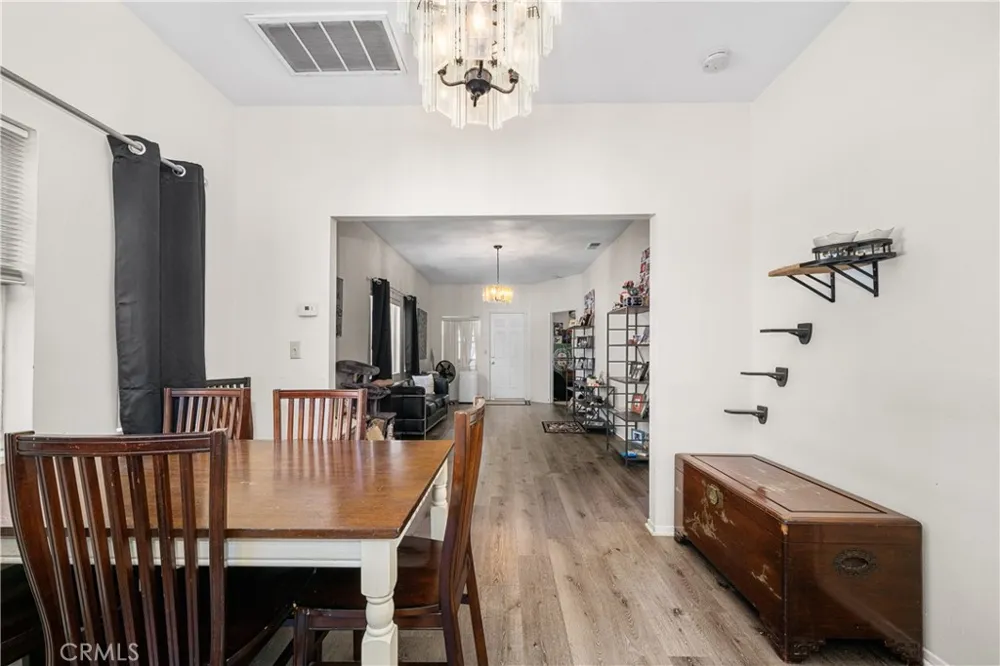 9722 Walnut Street Bellflower, CA 90706