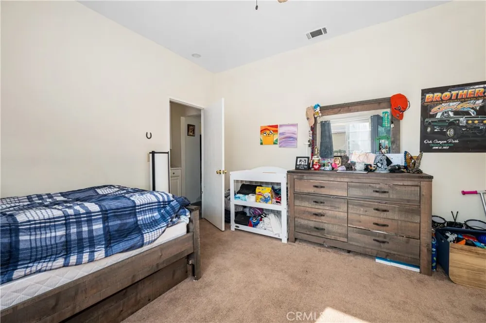 9722 Walnut Street Bellflower, CA 90706