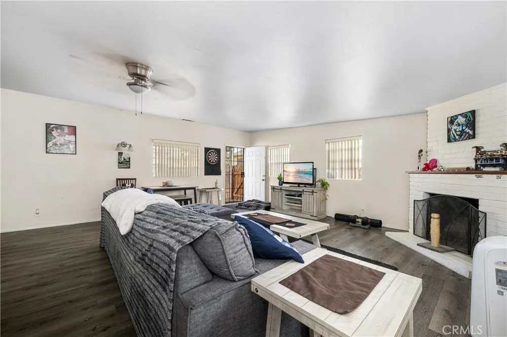 9722 Walnut Street Bellflower, CA 90706