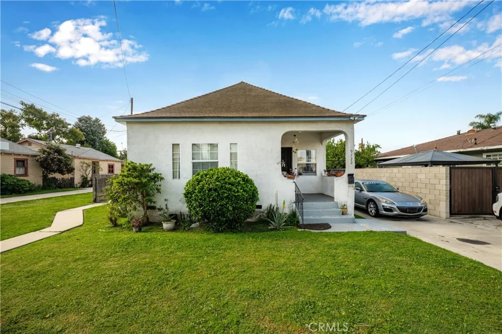 9722 Walnut Street Bellflower, CA 90706