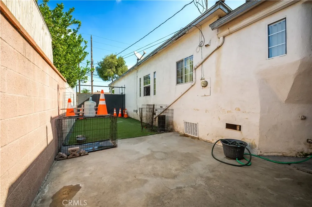 9722 Walnut Street Bellflower, CA 90706