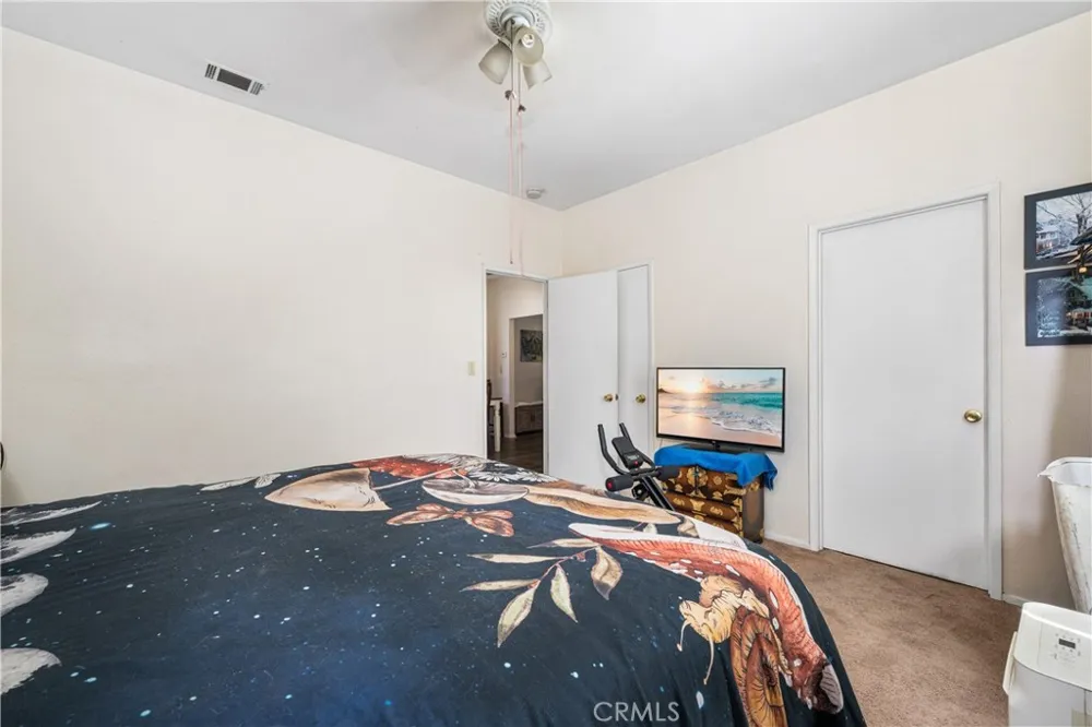 9722 Walnut Street Bellflower, CA 90706