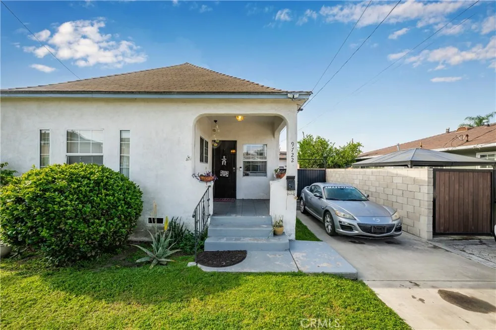 9722 Walnut Street Bellflower, CA 90706