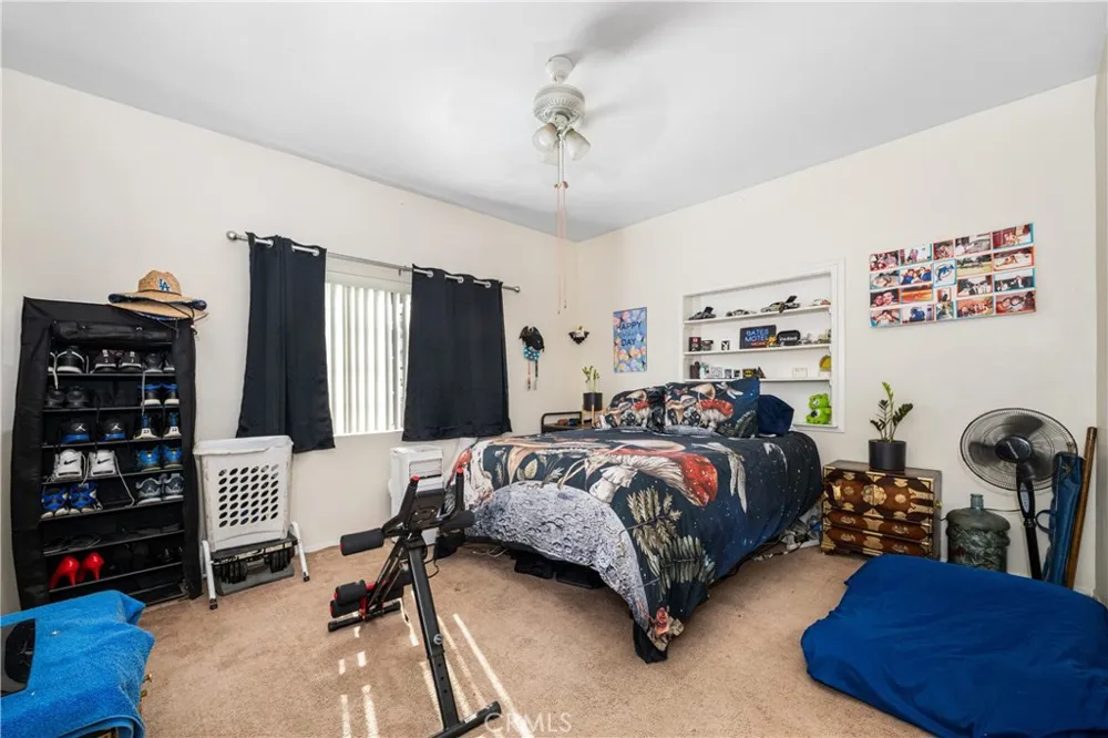 9722 Walnut Street Bellflower, CA 90706