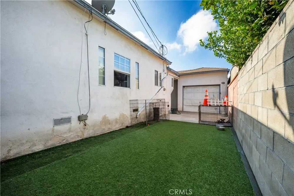 9722 Walnut Street Bellflower, CA 90706