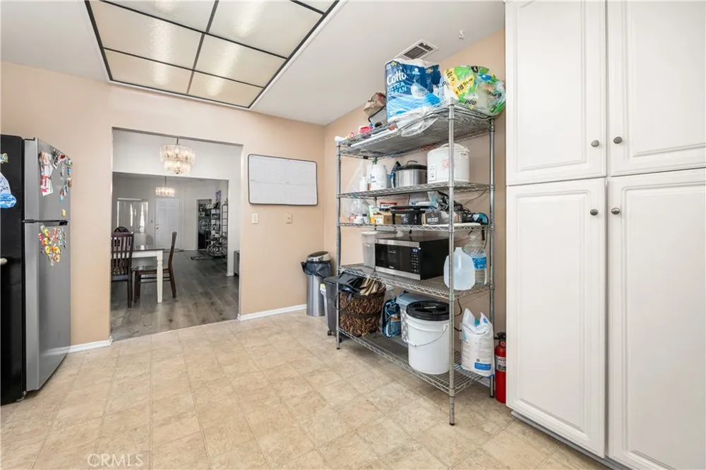 9722 Walnut Street Bellflower, CA 90706