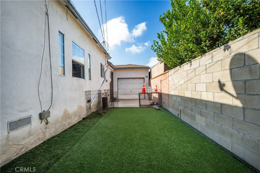9722 Walnut Street Bellflower, CA 90706