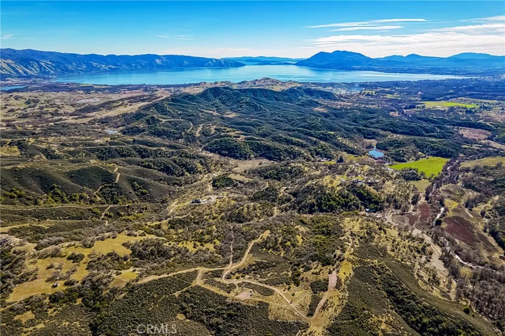 5553 Eickhoff Road Lakeport, CA 95453