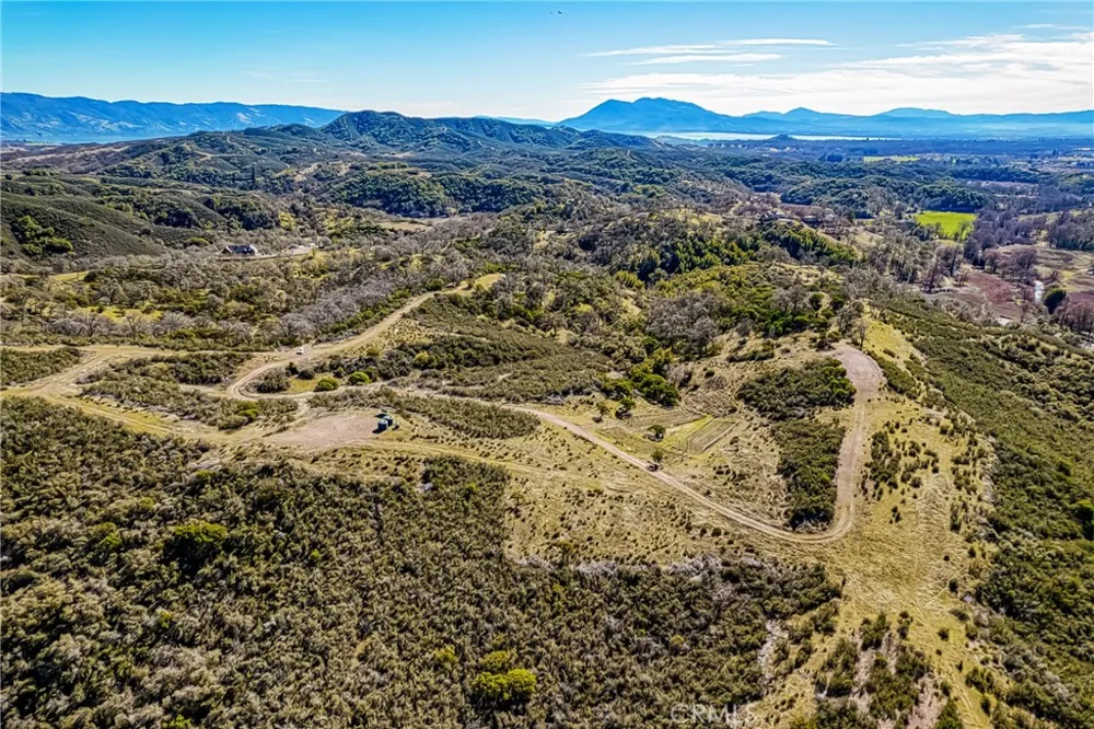 5553 Eickhoff Road Lakeport, CA 95453