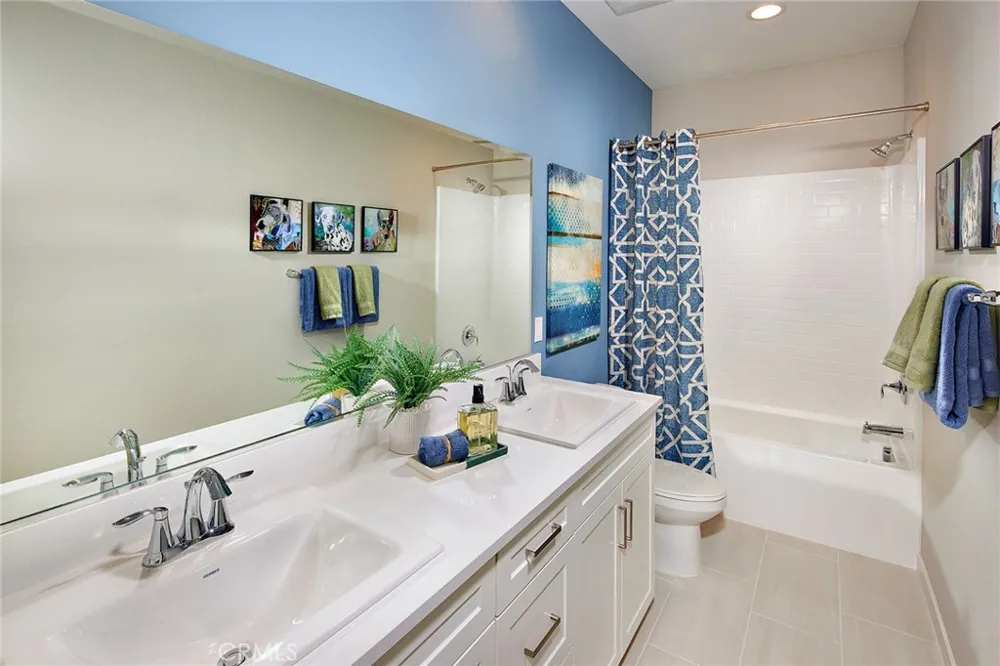 30945 Campania Road Highland, CA 92346
