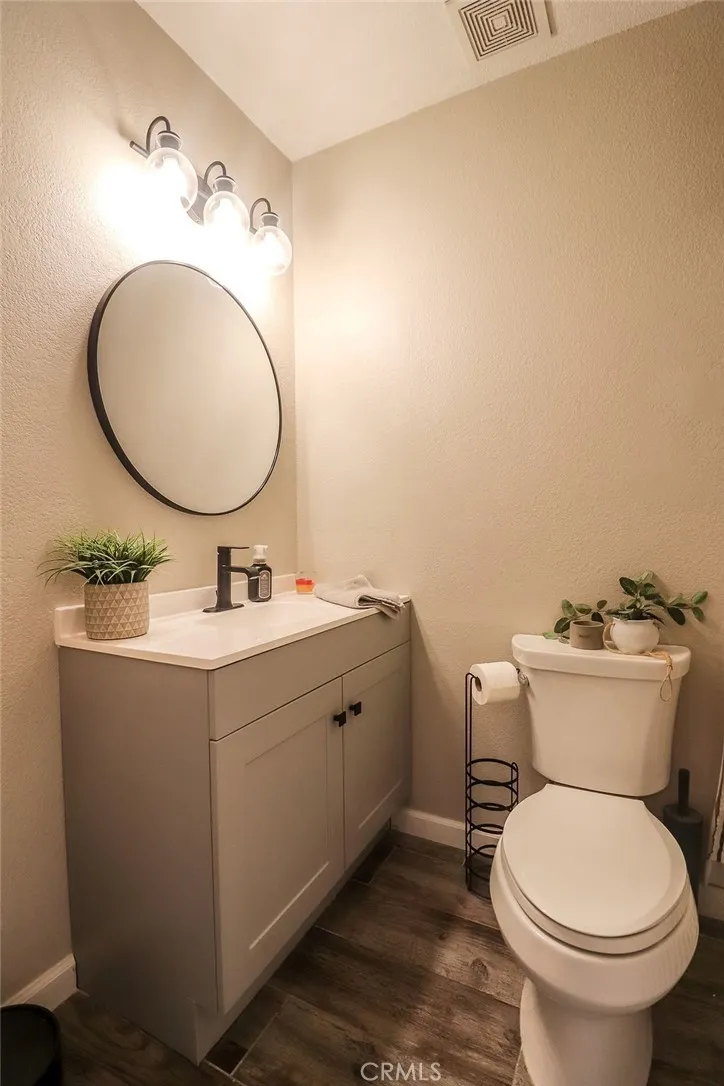 1330 Santa Fe Circle Needles, CA 92363