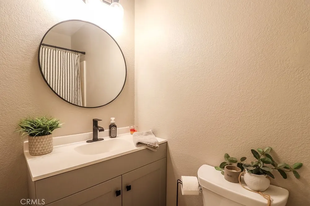 1330 Santa Fe Circle Needles, CA 92363