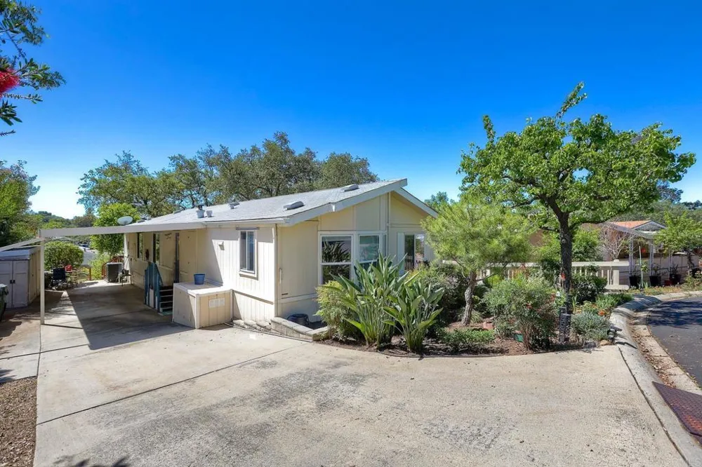 18218 Paradise Mountain Rd Spc 124 #Lot 124 Valley Center, CA 92082