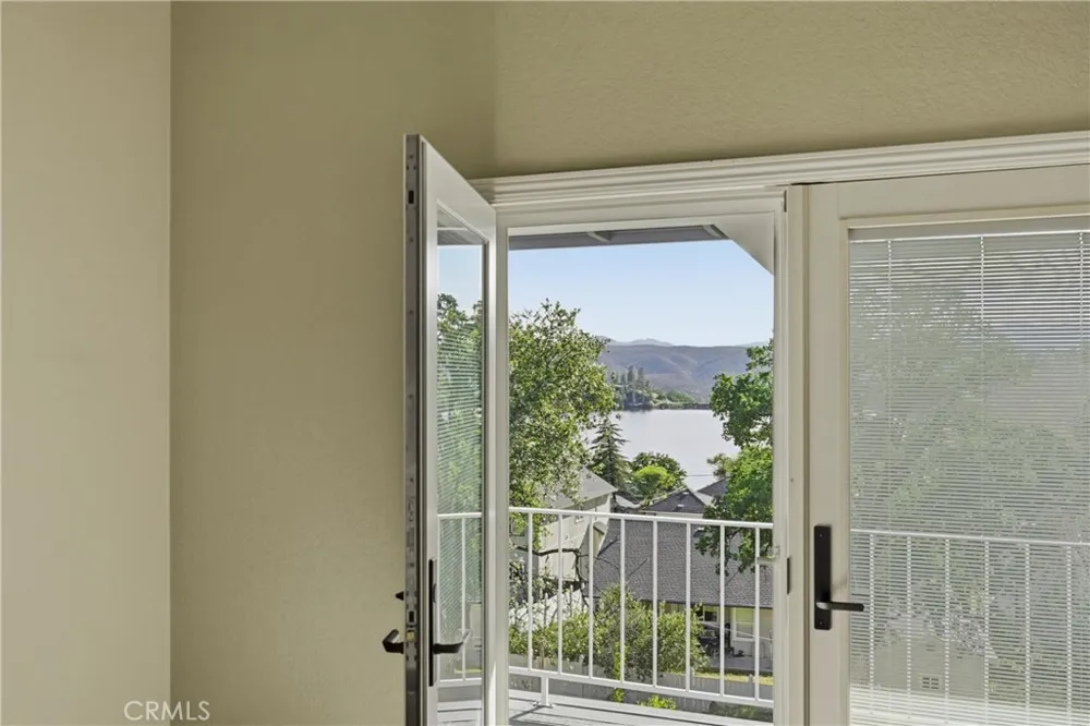 18669 Deer Hill Hidden Valley Lake, CA 95467