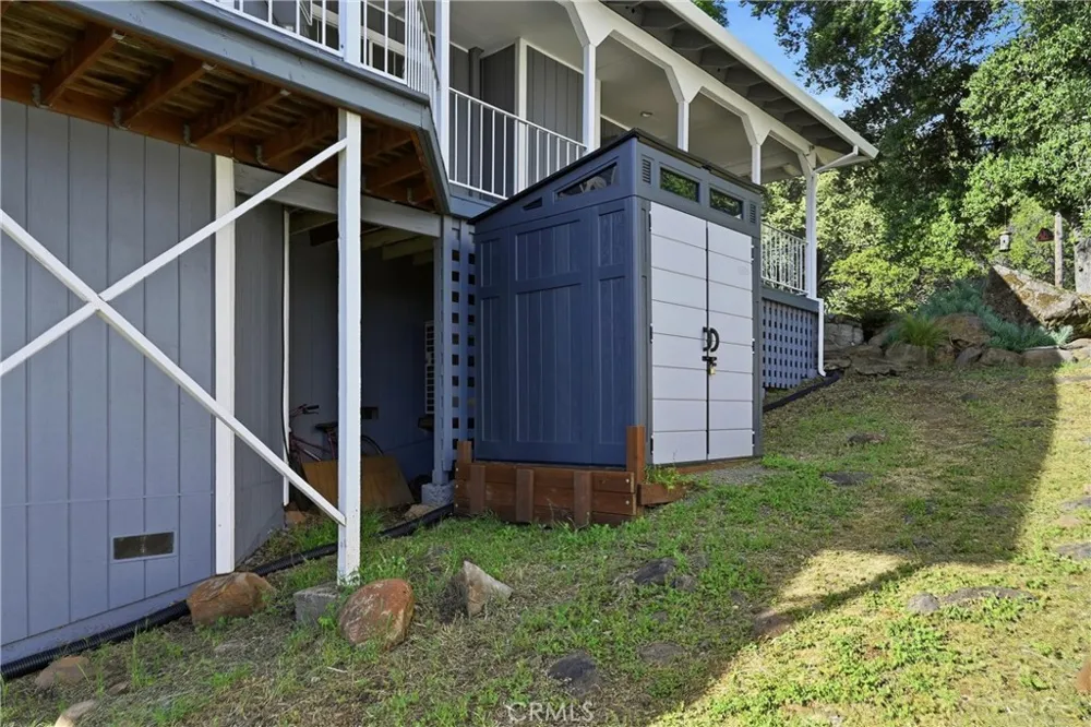 18669 Deer Hill Hidden Valley Lake, CA 95467