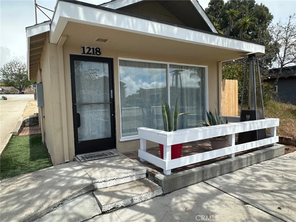 1220 E Grand Avenue Arroyo Grande, CA 93420