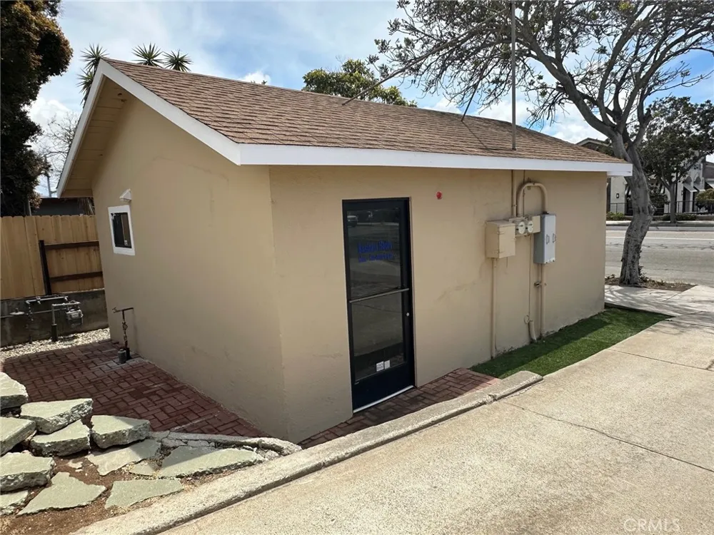 1220 E Grand Avenue Arroyo Grande, CA 93420