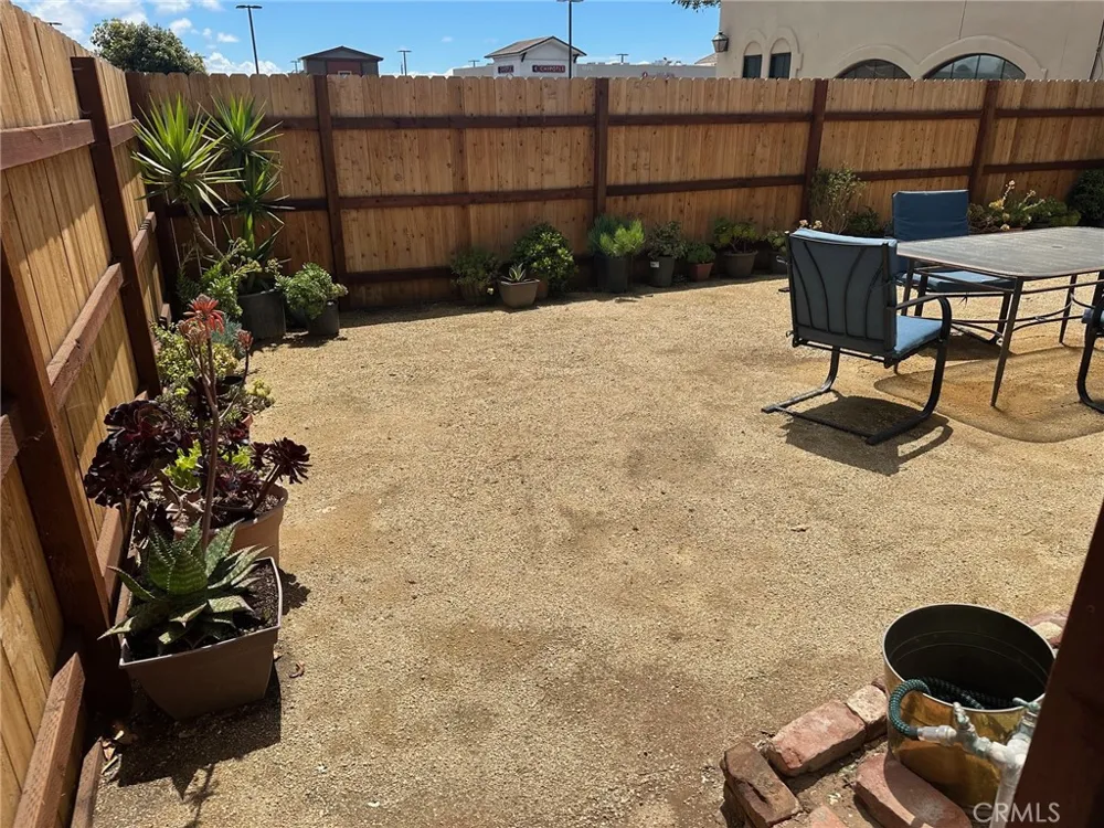 1220 E Grand Avenue Arroyo Grande, CA 93420