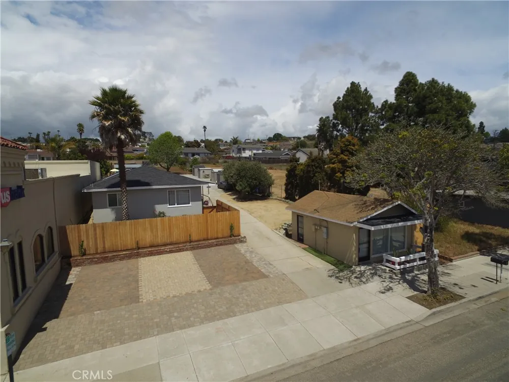 1220 E Grand Avenue Arroyo Grande, CA 93420