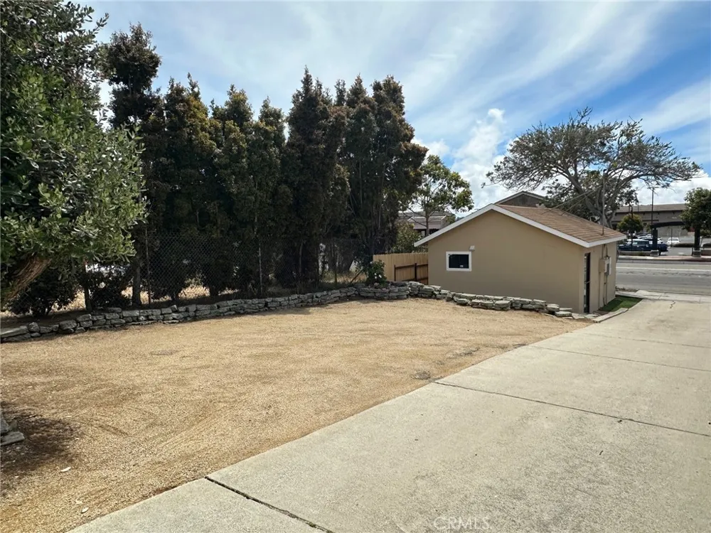 1220 E Grand Avenue Arroyo Grande, CA 93420