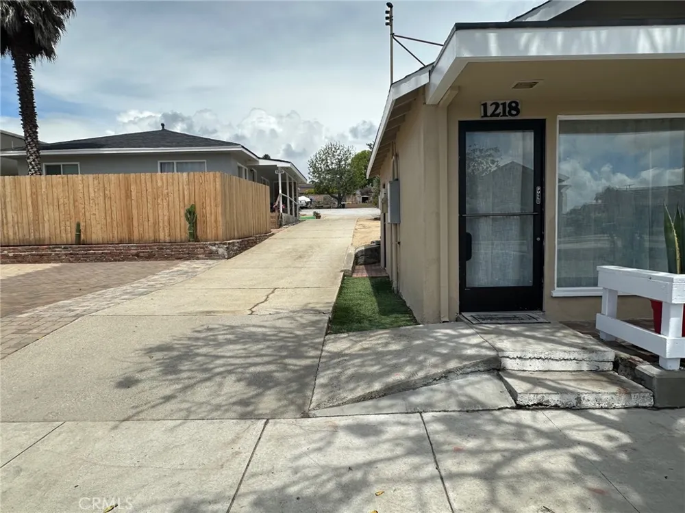 1220 E Grand Avenue Arroyo Grande, CA 93420