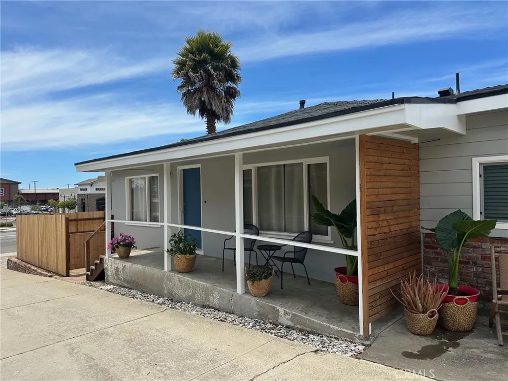 1220 E Grand Avenue Arroyo Grande, CA 93420