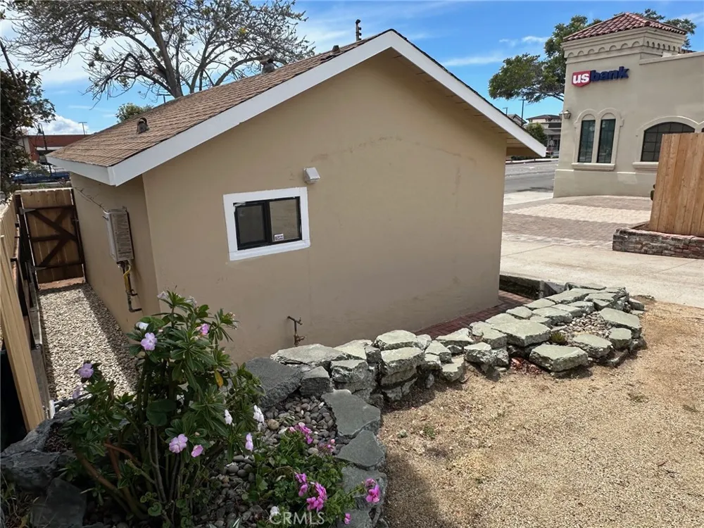 1220 E Grand Avenue Arroyo Grande, CA 93420