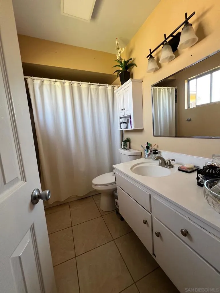 1362 Elm St Escondido, CA 92026