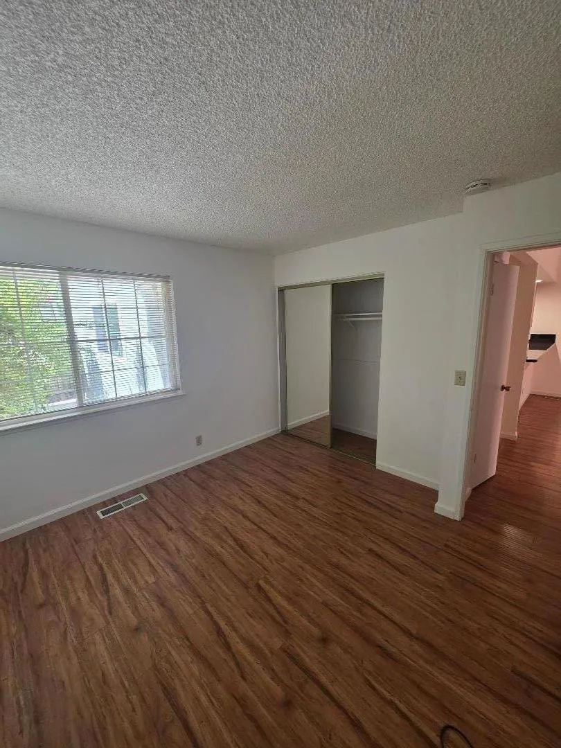 648 W Sunnyoaks Avenue Campbell, CA 95008
