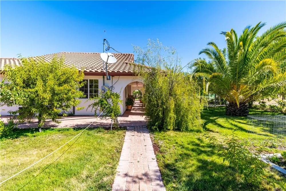 65380 San Lucas Lockwood, CA 93932
