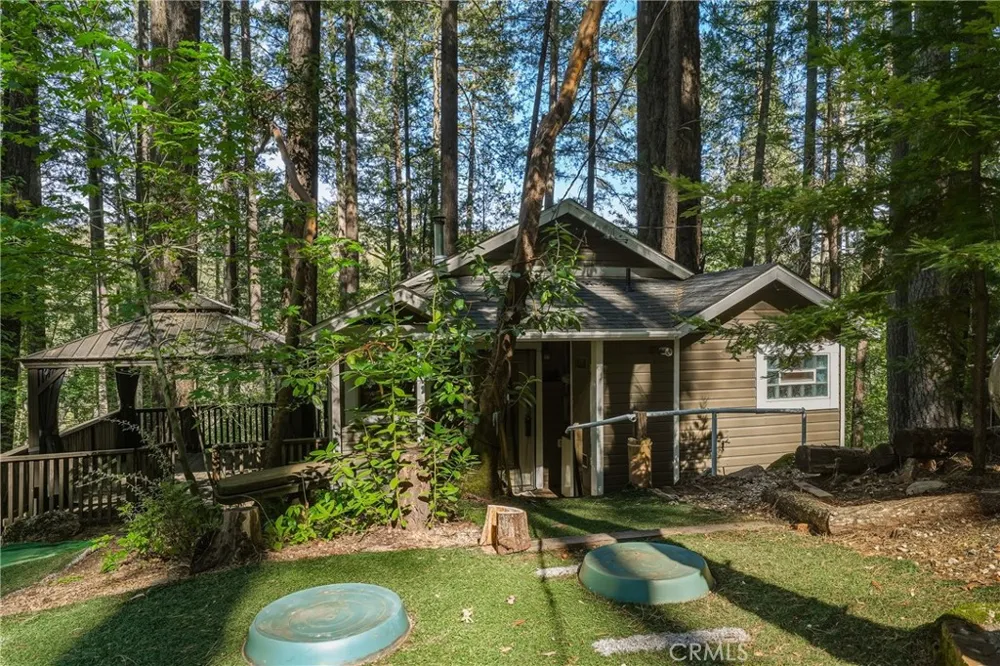 16179 Madrone Cobb, CA 95426