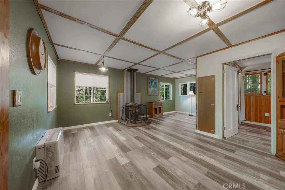 16179 Madrone Cobb, CA 95426