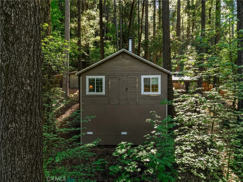 16179 Madrone Cobb, CA 95426