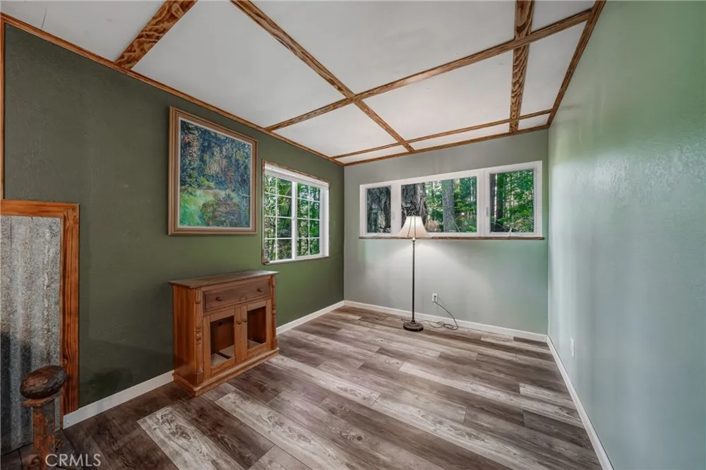 16179 Madrone Cobb, CA 95426
