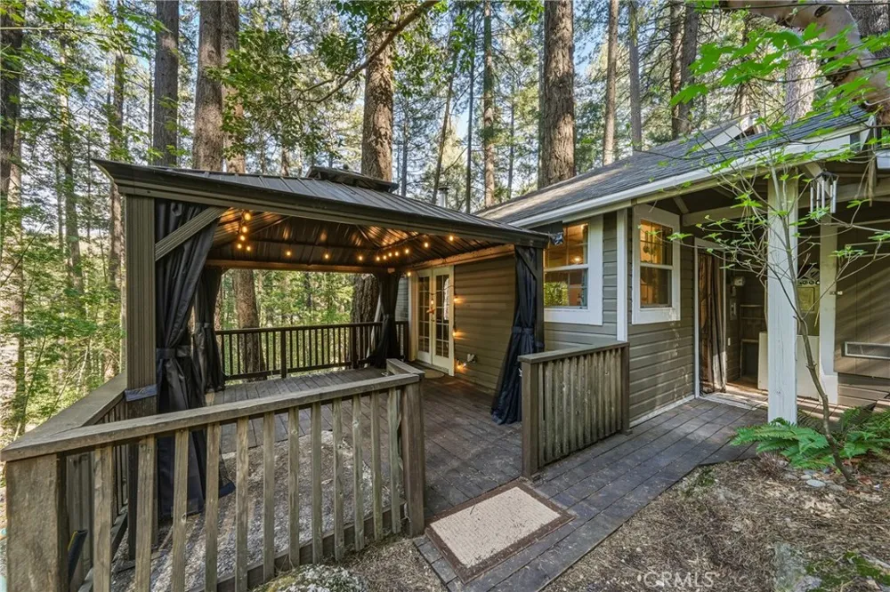 16179 Madrone Cobb, CA 95426