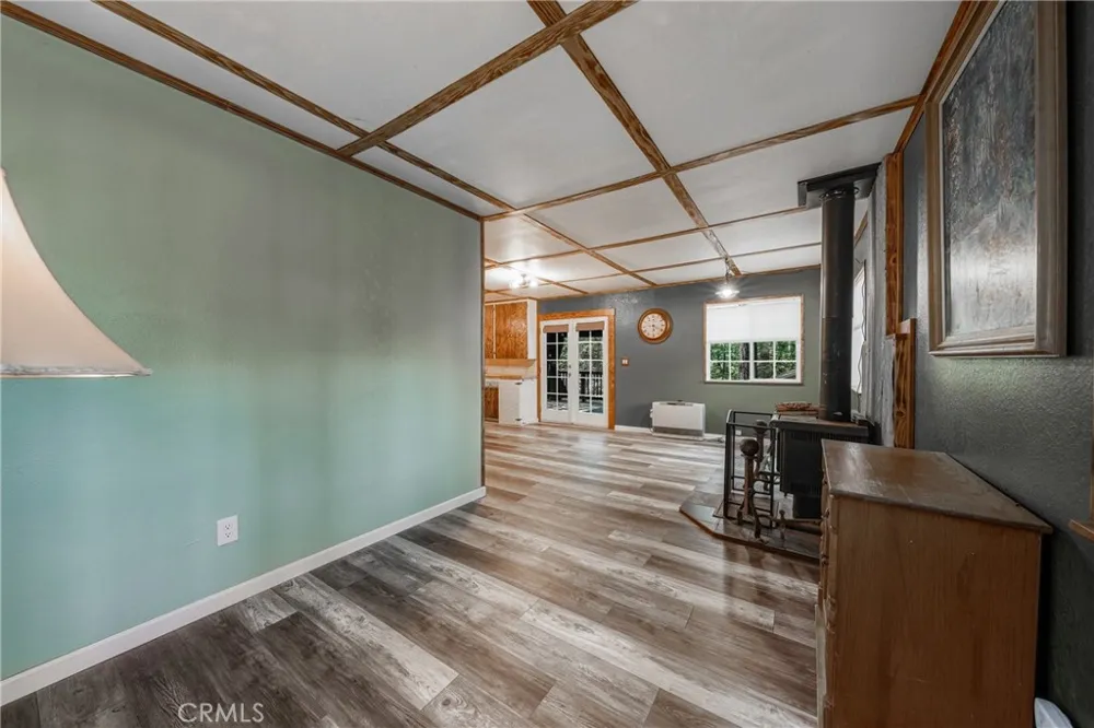 16179 Madrone Cobb, CA 95426