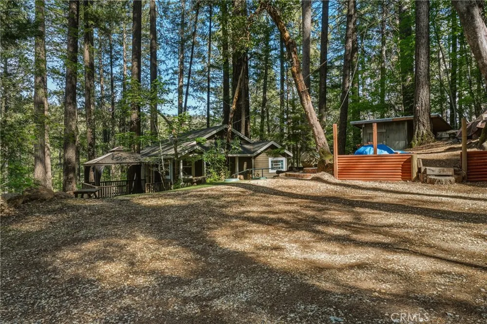 16179 Madrone Cobb, CA 95426