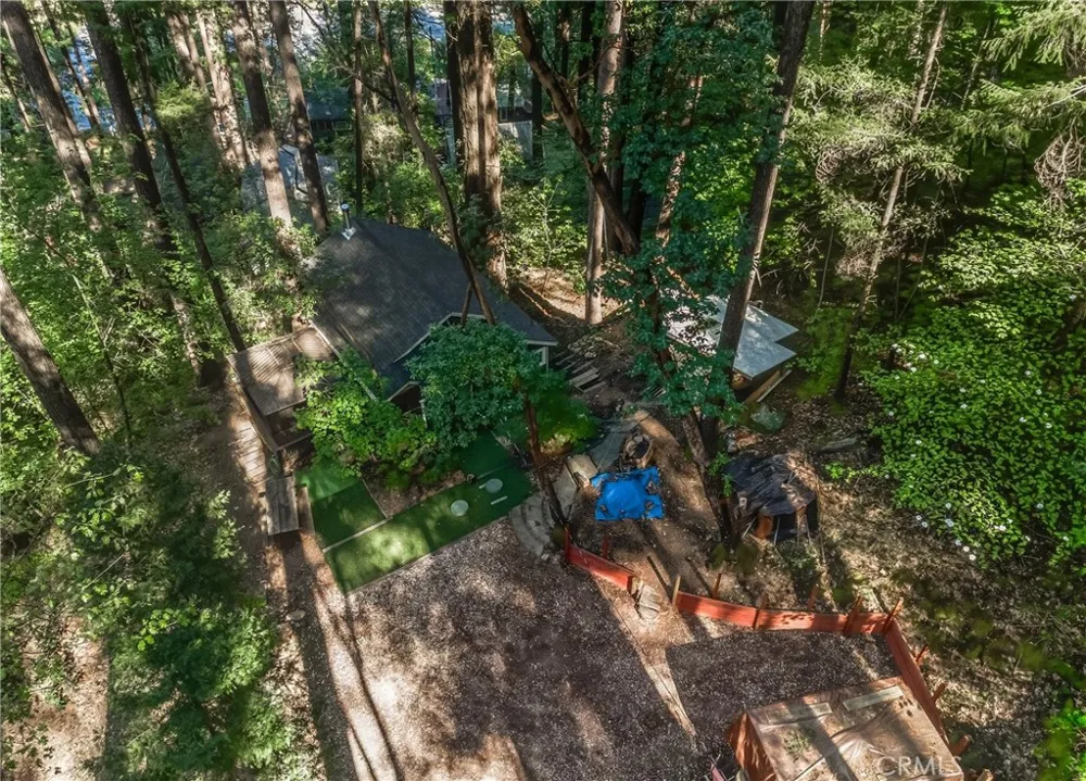 16179 Madrone Cobb, CA 95426