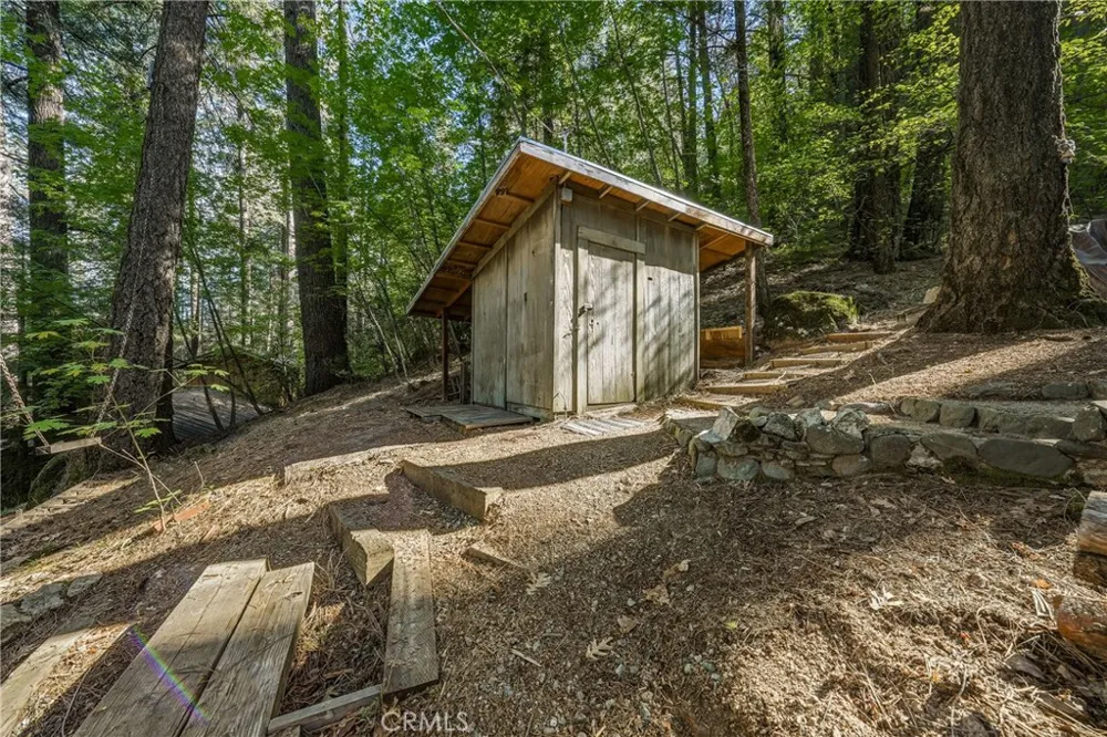 16179 Madrone Cobb, CA 95426