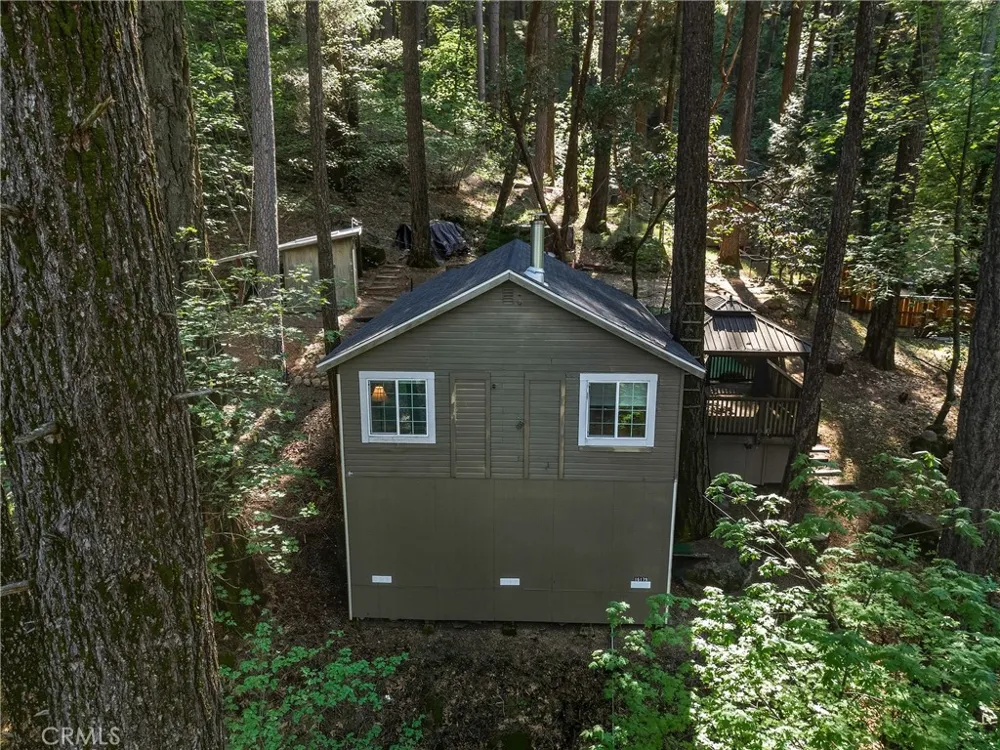 16179 Madrone Cobb, CA 95426