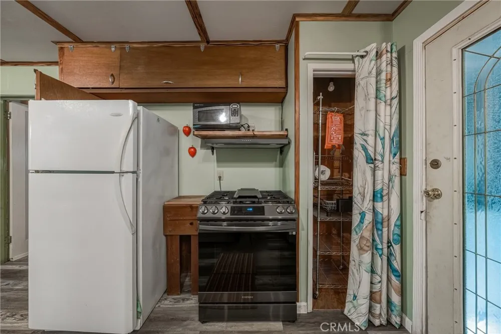 16179 Madrone Cobb, CA 95426