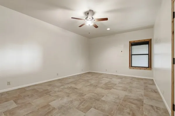 406 Coventry Road Spicewood, TX 78669