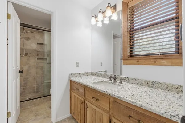 406 Coventry Road Spicewood, TX 78669