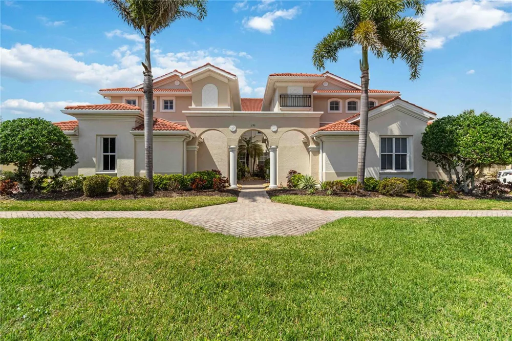 133 BELLA VISTA TERRACE #32C North Venice, FL 34275
