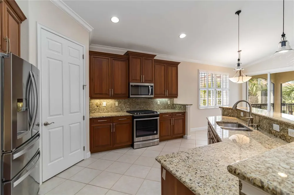 133 BELLA VISTA TERRACE #32C North Venice, FL 34275