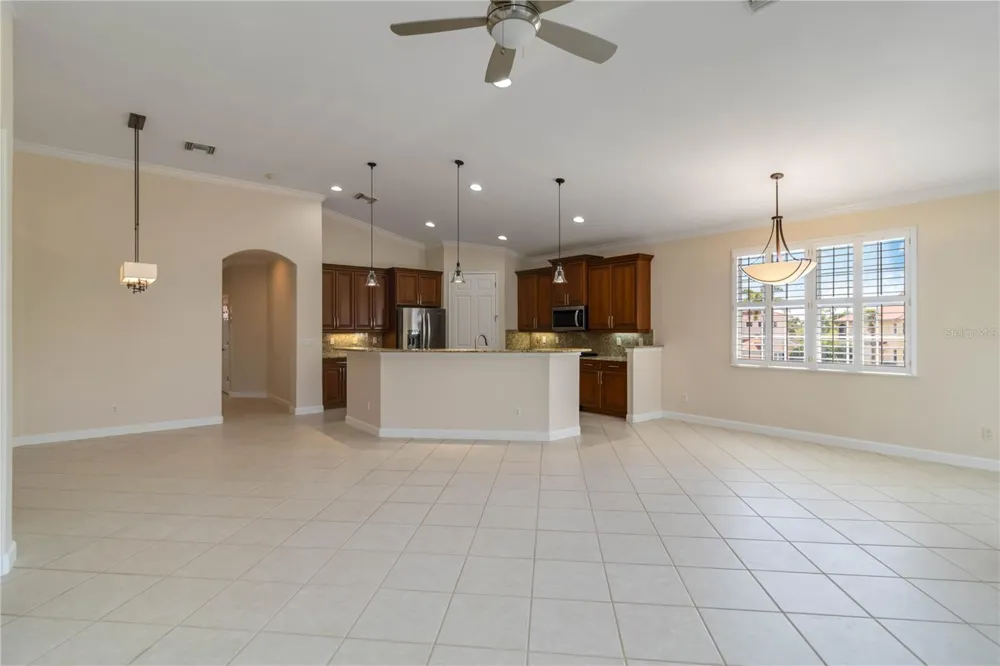 133 BELLA VISTA TERRACE #32C North Venice, FL 34275