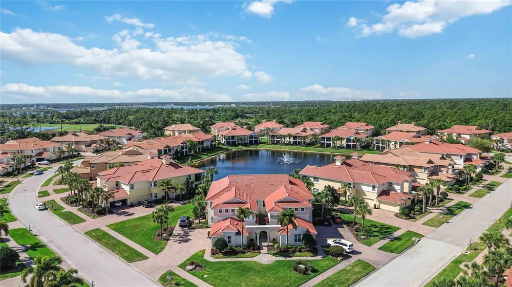 133 BELLA VISTA TERRACE #32C North Venice, FL 34275