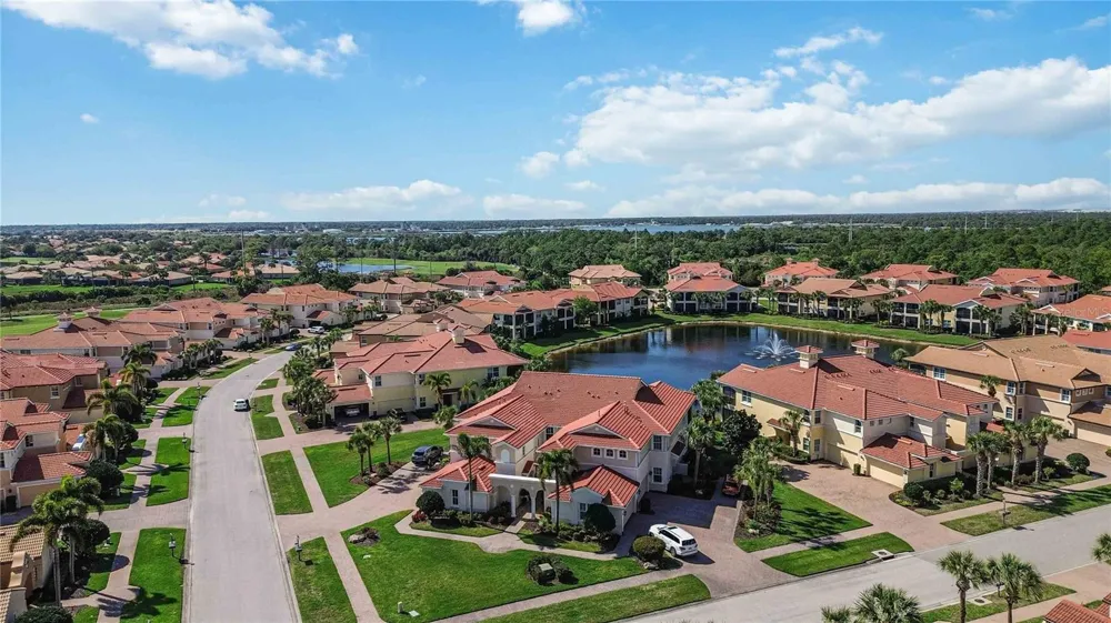 133 BELLA VISTA TERRACE #32C North Venice, FL 34275